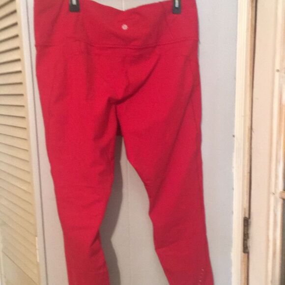 Athleta Red leggings/joggers - Picture 3 of 14